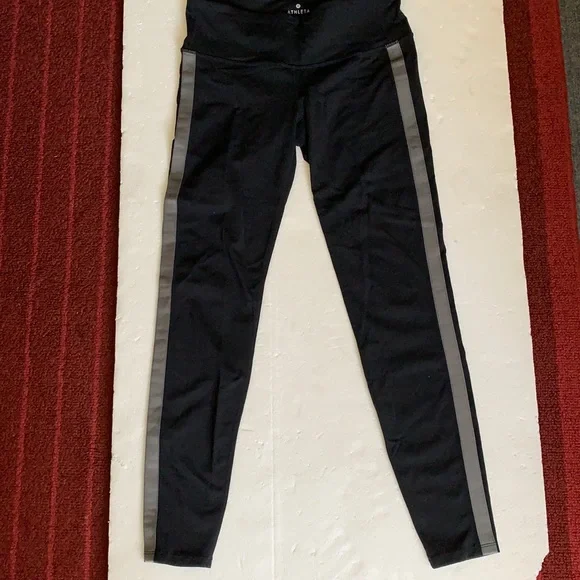 Athlete leggings size Small black and gray - Picture 5 of 11